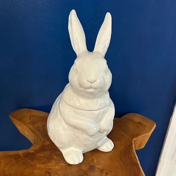 Pottery Barn Figural Bunny Cookie Jar 12.5" Stoneware Easter Rabbit Holiday - Picture 3 of 7